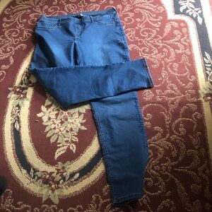 Denver Hayes Mia size 16 by 32 Jeans Classic Style